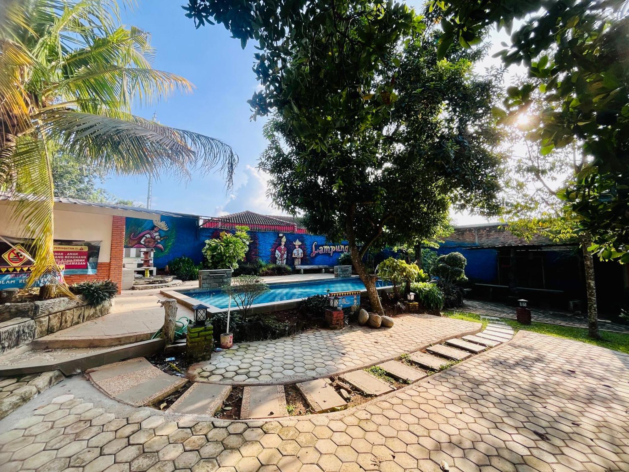 Nuwono Tasya Syariah Homestay